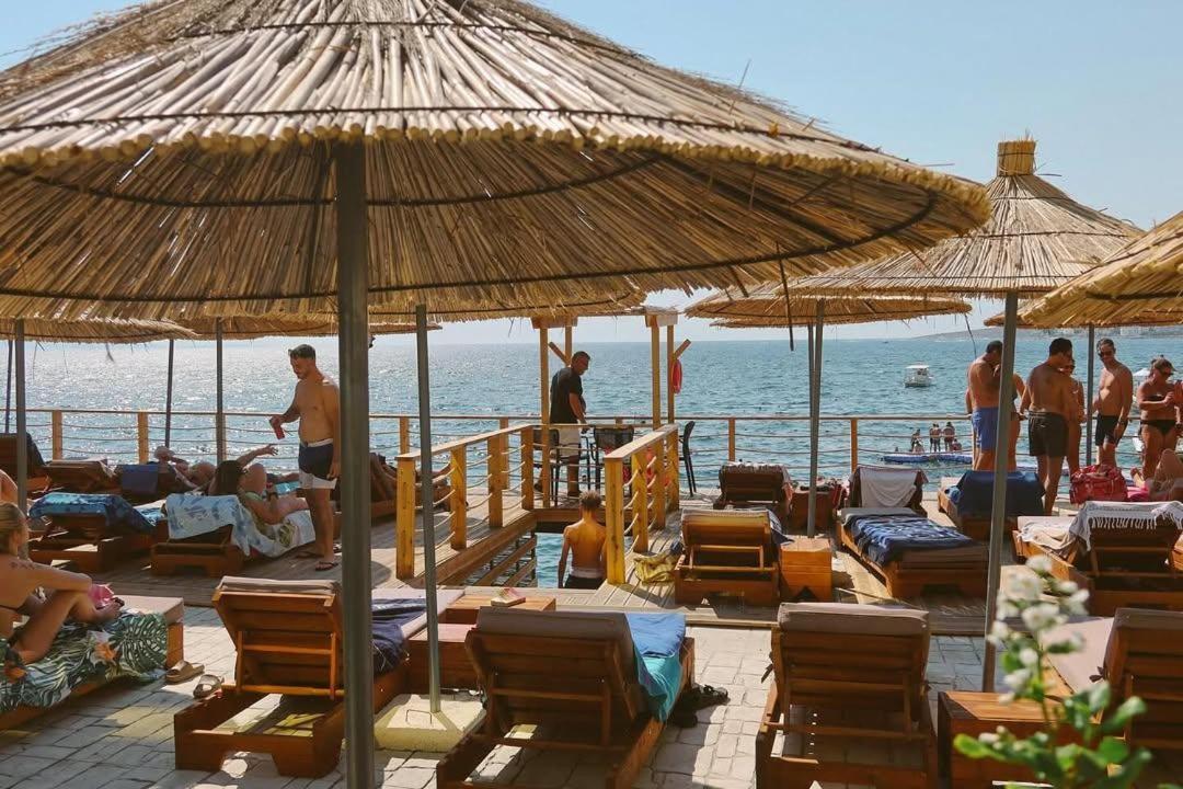 Jad Rooms Sarandë Exterior foto